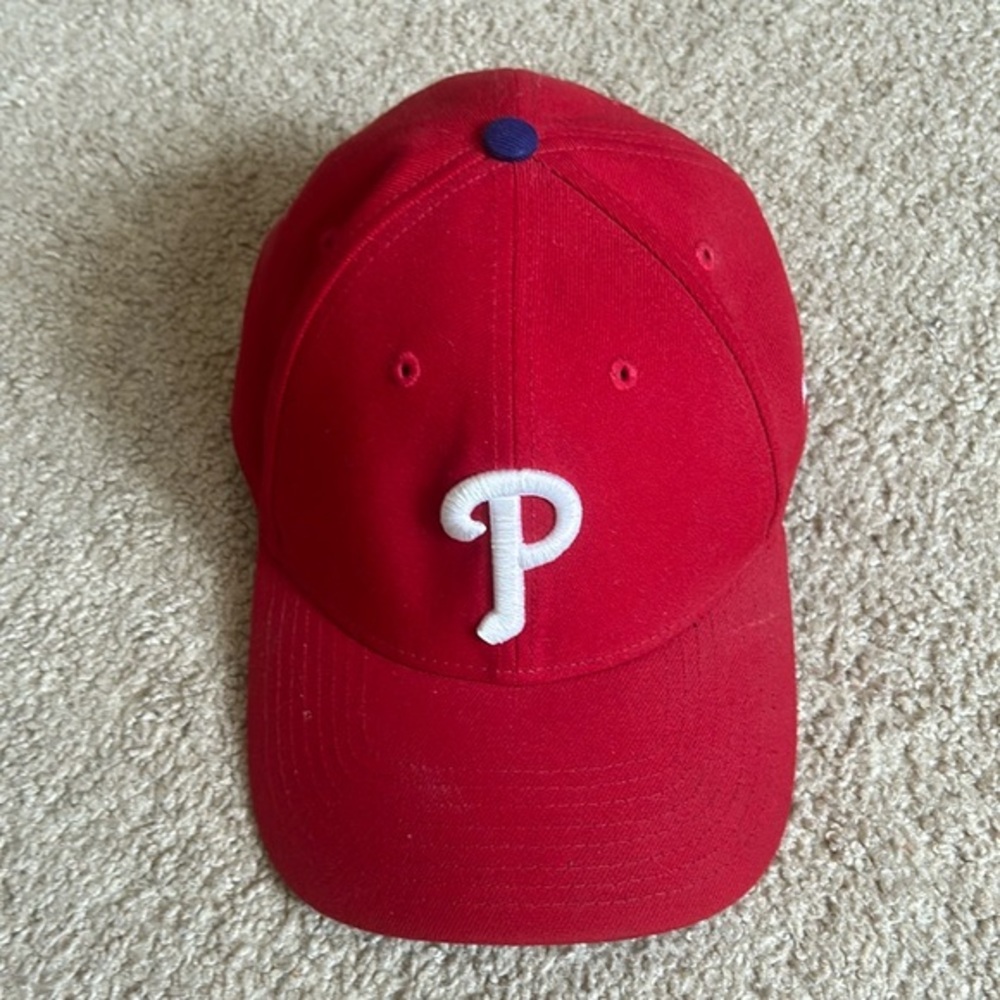 New Era Phillies mens genuine merchandise adjustable hat color:‎ red